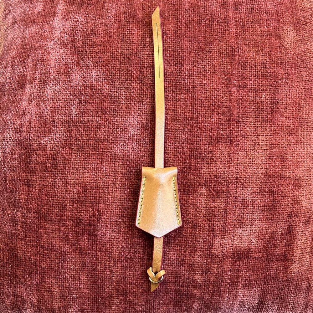 New VACHETTA LEATHER COWHIDE KEY BELL CLOCHETTE Luggage Tag, Tan - Picture 2 of 4